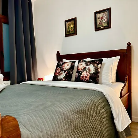 Luxury Centrum By Rikas Apartment *